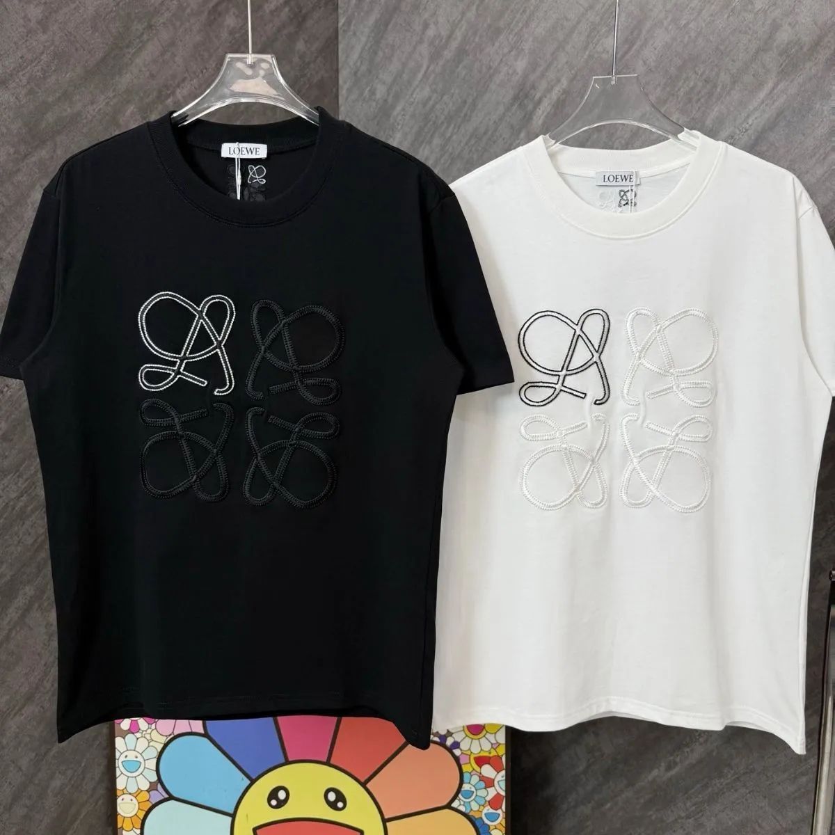 LOEWE ロエベ 刺繍半袖Tシャツ 軽い 柔らかい おしゃれ 男女兼用