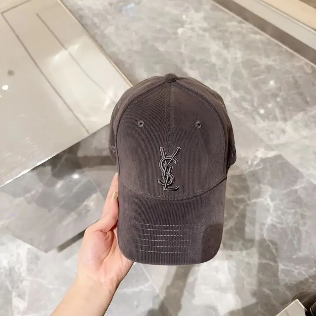 大注目☆YSLサンローラン × NEW ERAニューエラ☆限定コラボ ロゴ