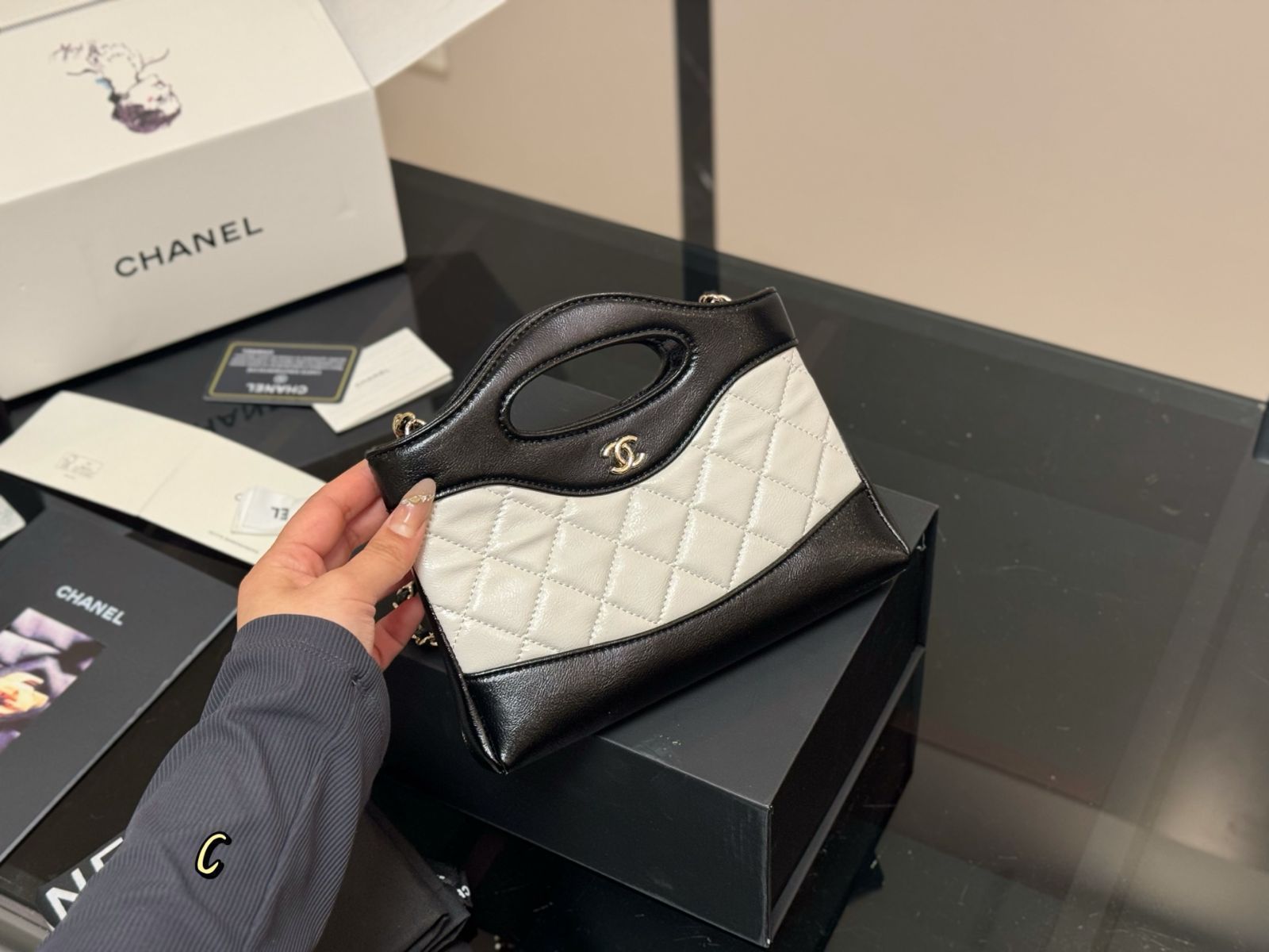 ☆横型で可愛い☆シャネル バックパック 今日特価】Chanel シャネル 23A 31バッグ シリーズ 人気復刻の