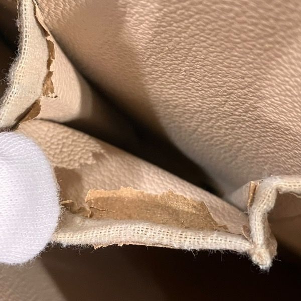 Vuitton