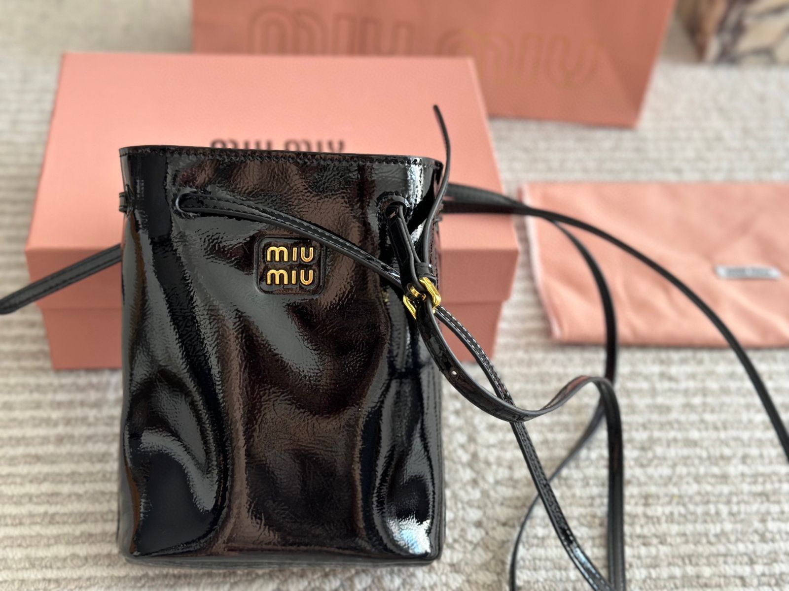今日特価】MIUMIU Mini Bucket Bag・ミュウミュウ ミニバケツ