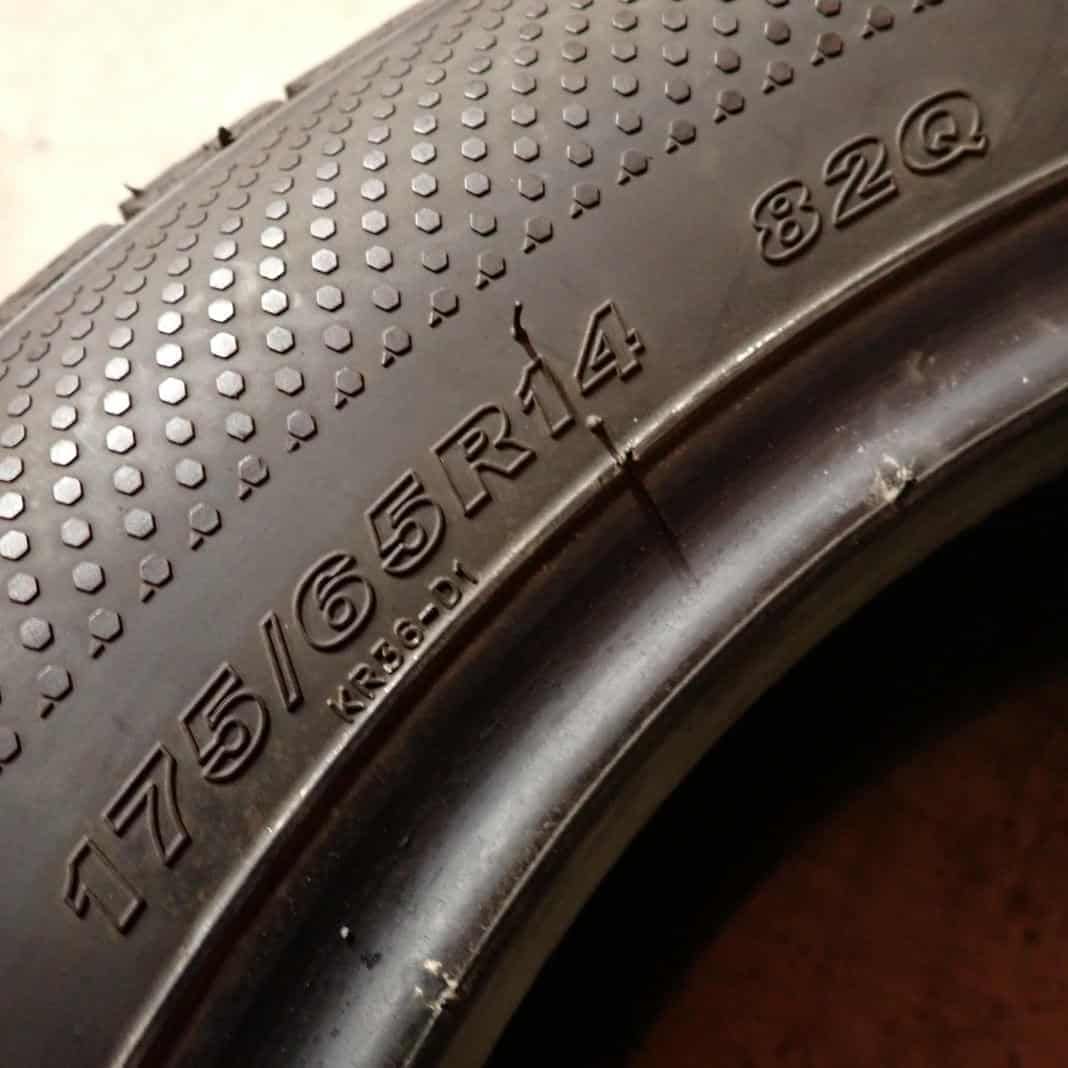 価値がある 冬4本SET 会社宛 175 65R14 82Q KENDA ICENEO KR36 製 パッソ ヴィッツ ヤリス フィット ノート キューブ NO F2639 限定SALE開催中！