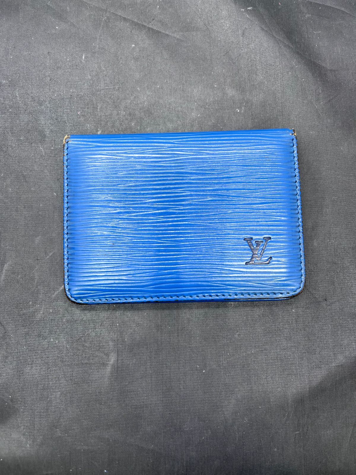 ルイヴィトン エピ パスケース B25102750