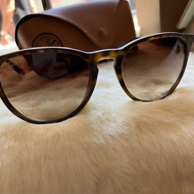 Ray-Ban ERIKA ブラウン 偏光レンズ マキ様』専用>> レイバン Ray-Ban 「ERIKA」 エリカ ブラウン