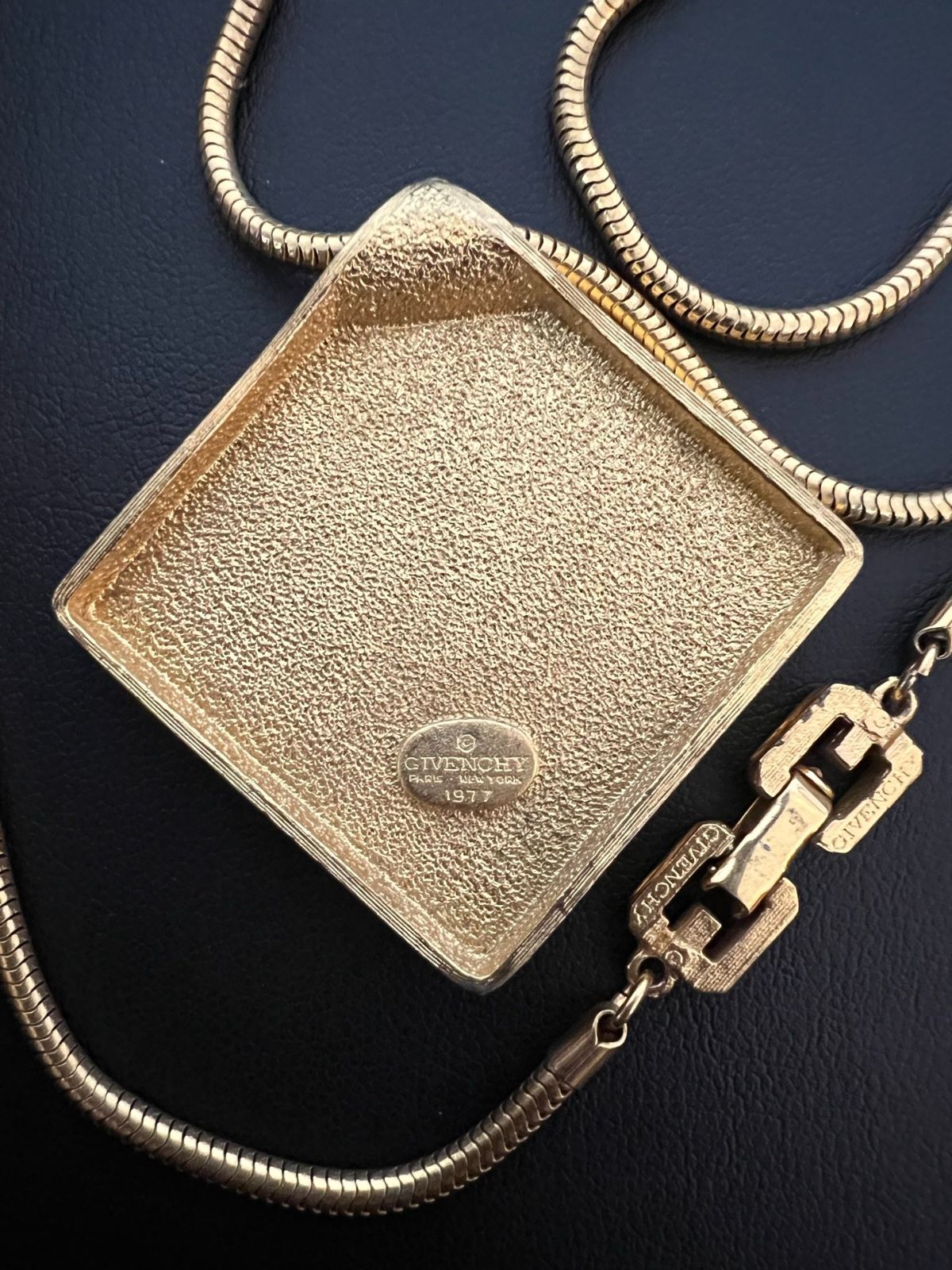 おまとめセット GIVENCHY アクセサリー 4点 a_247 全3色 GIVENCHY ネックレス＆ピアスセット 関税☆送料込