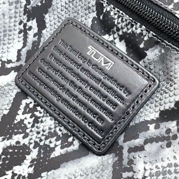 マルチポーチ トラベルグッズ