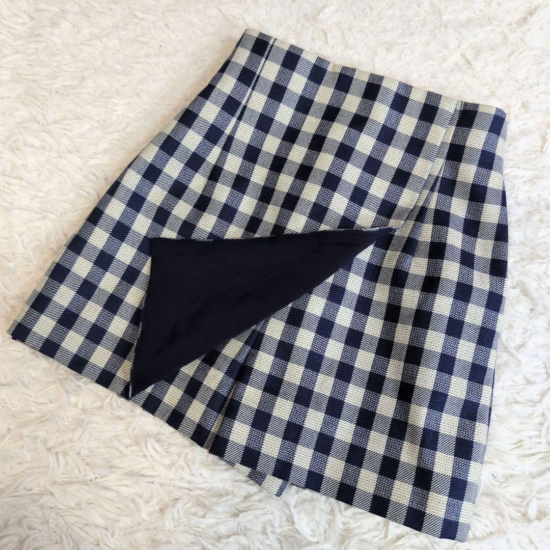 Christian Dior クリスチャンディオール チェック柄ラップスカート風ショートパンツ スコート 38 表地 ウール 毛 裏地 シルク 絹 現行タグ 近年モデル ショートパンツ ショーパン ハーフパンツ 巻きスカート風 総柄 ミニ丈 イタリア製