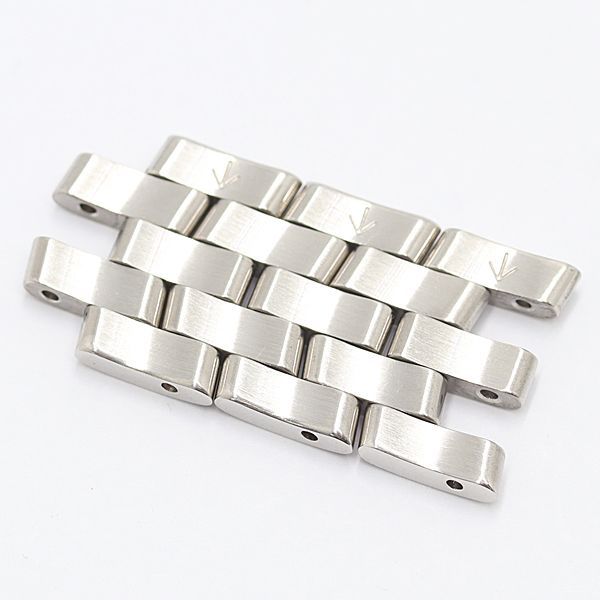 美品 グッチ 純正ベルト 3コマ 5500L 18mm用 シルバーカラー