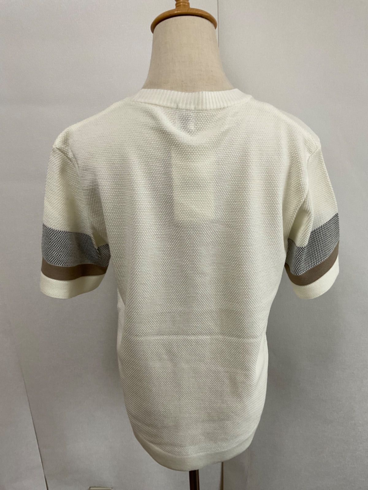 【新品】TAKEO  KIKUCHI タケオキクチ　オフホワイト　メンズ　サマーセーター　半袖　02/M