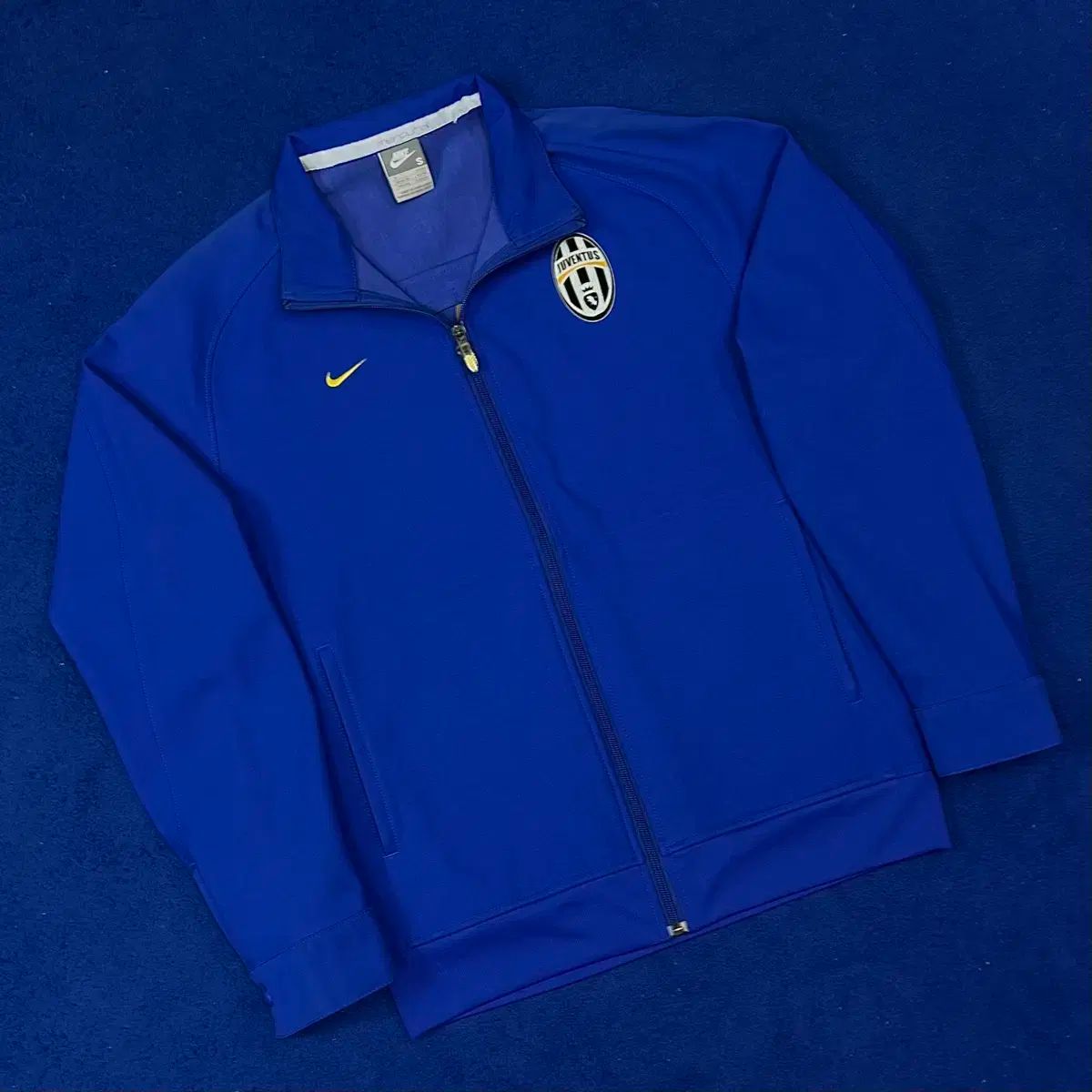 Nike(ナイキ） ユヴェントス サッカーチーム トラックジップアップ
