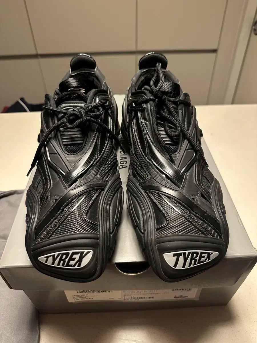 BALENCIAGA tyrex スニーカー 42 【公式通販】