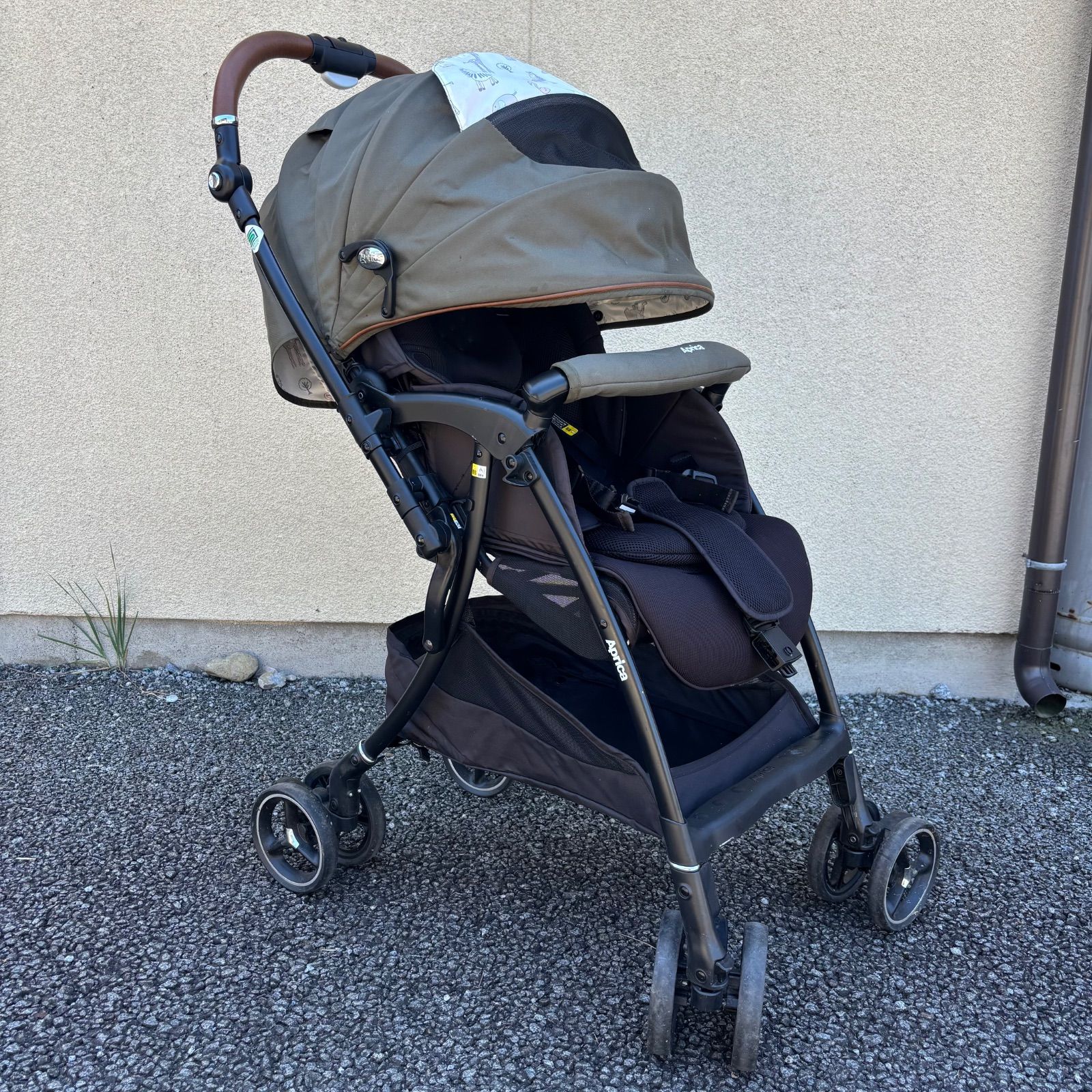 アップリカ Aprica ラクーナビッテクッション アニマル柄 レザー