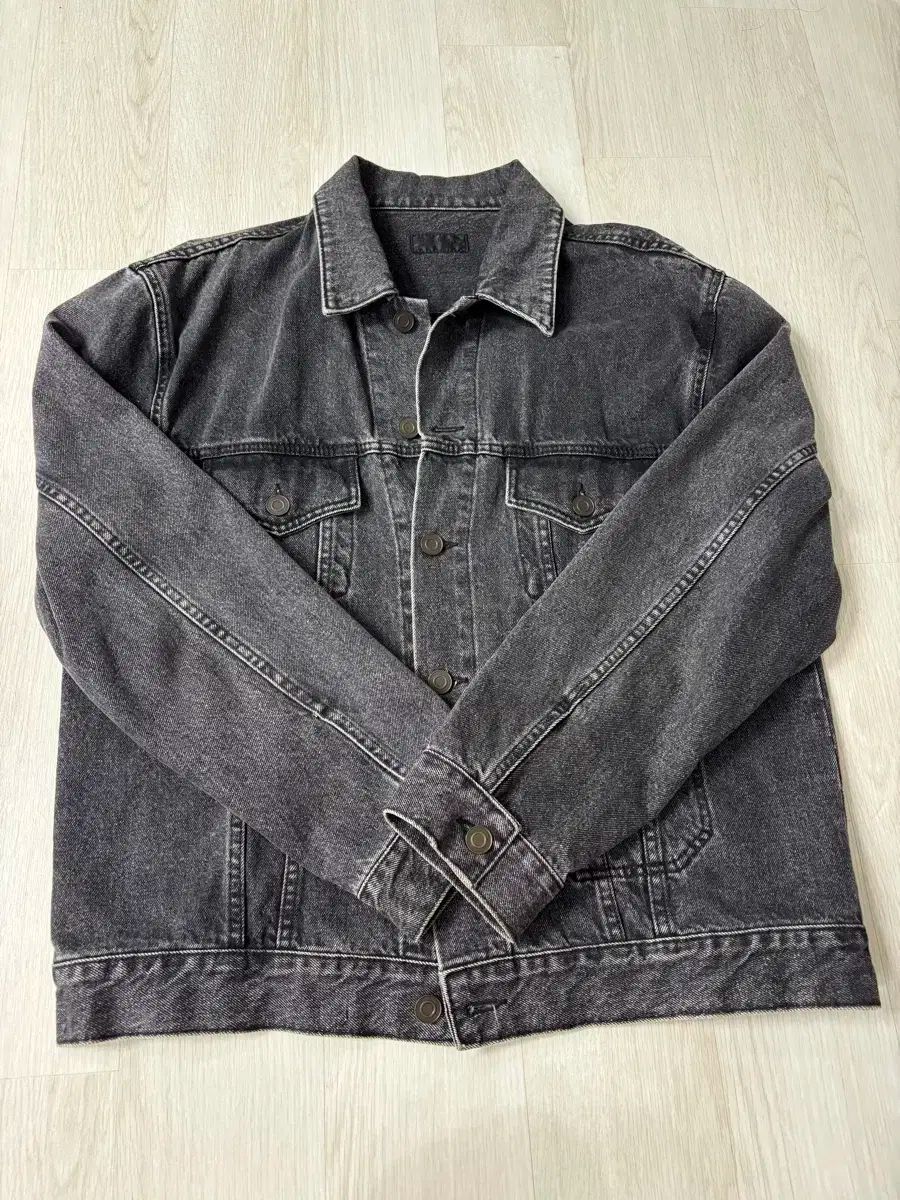BRANDED ブラックデニム トラッカー L