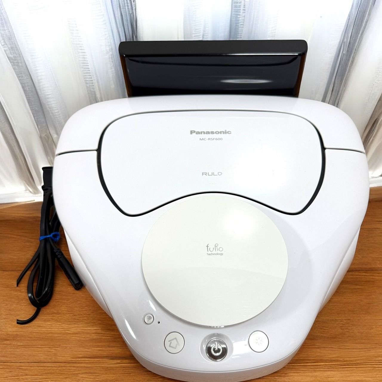 Panasonic MC-RSF600 ロボット掃除機 本体 ルーロ 無料の5年保証付 Panasonic MC-RSF600-W ロボット掃除機