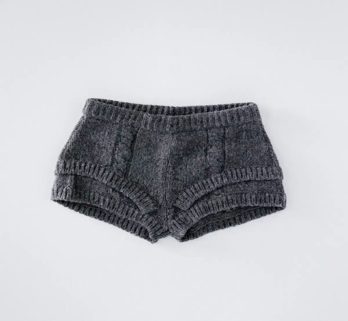 ウルリカサンサス ロープ ニット ショートパンツ チャコール タグ O