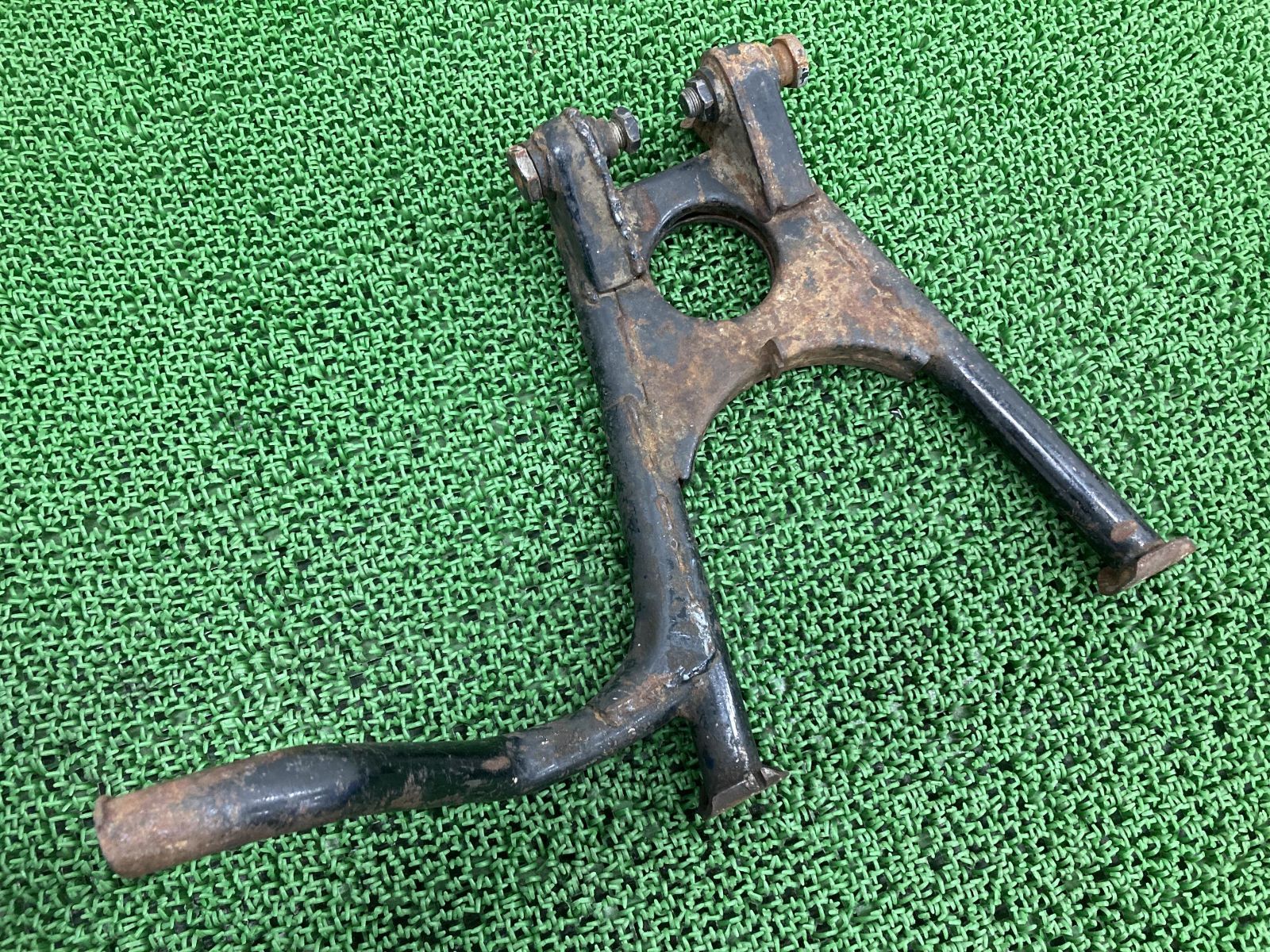Z1 Z2 センタースタンド カワサキ 純正 中古 バイク 部品 当時物 センスタ 修復素材やカスタム素材に 曲がり無し 車検 Genuine