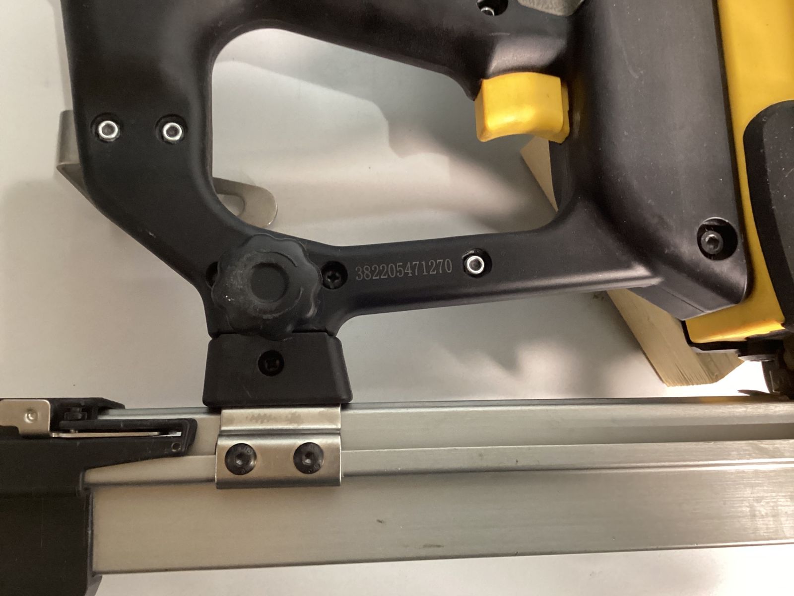 コードレスガスネイラ