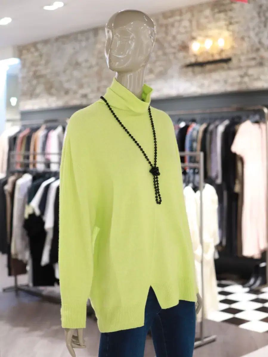 シスレー ホールガーメント