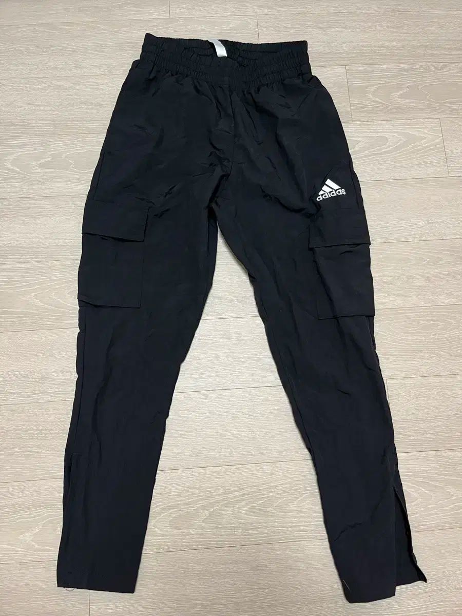 adidas アディダス カーゴ ズボン 黒 レディース S
