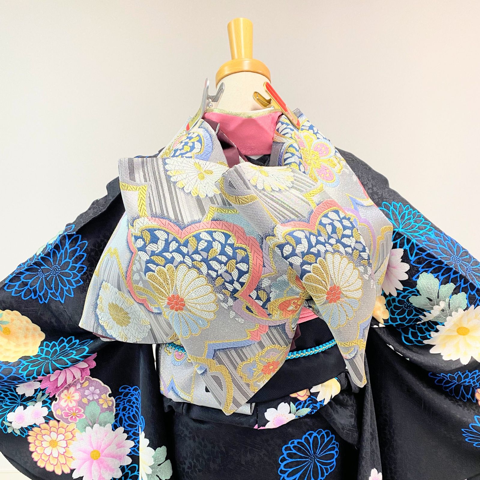 新品・一式セット】振袖 黒 青 雪輪 菊 コスモス 成人式 F22 - メルカリ