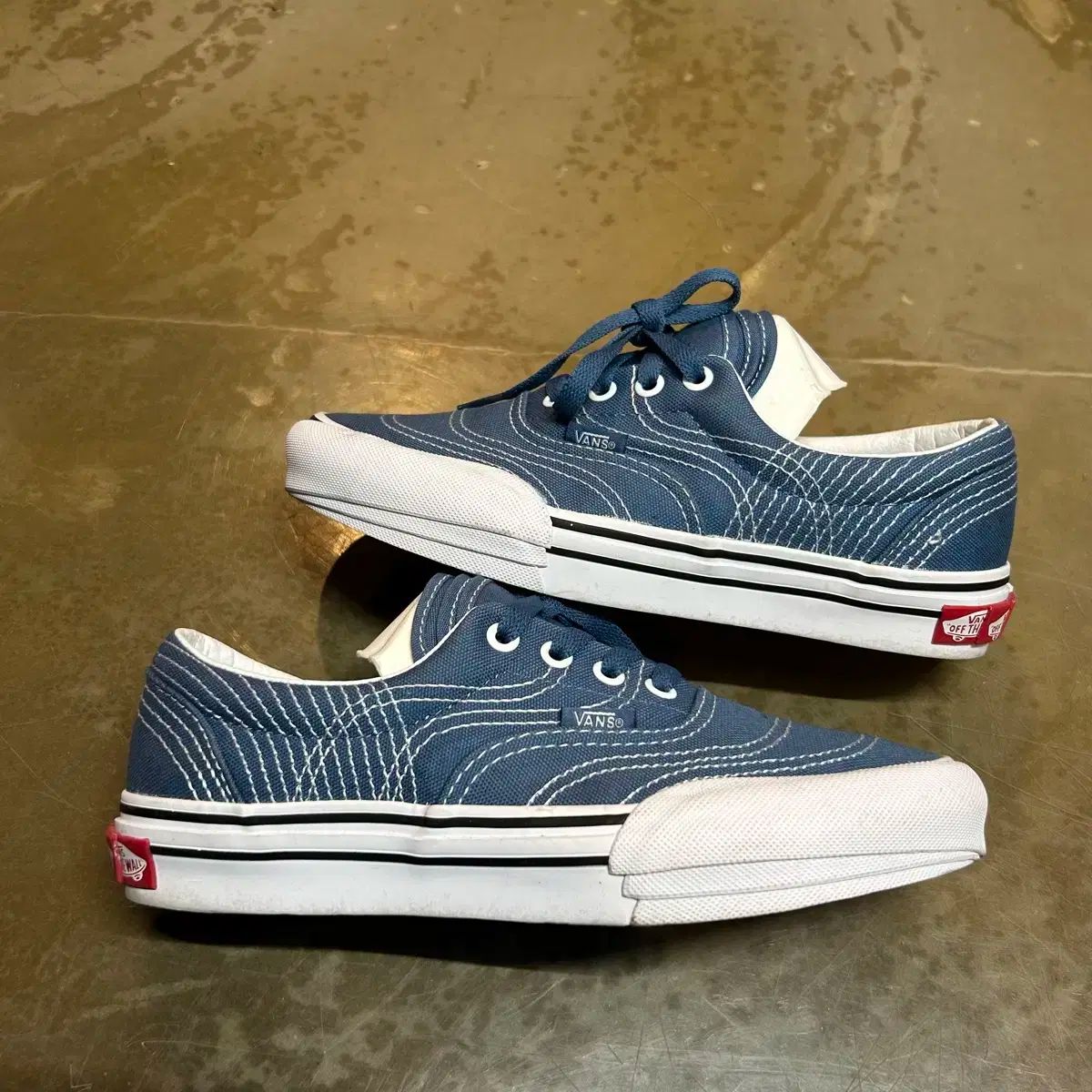 235 ） VANS(バンズ) エラ ステッチ スニーカーズ 靴 ブルー ほぼ新品