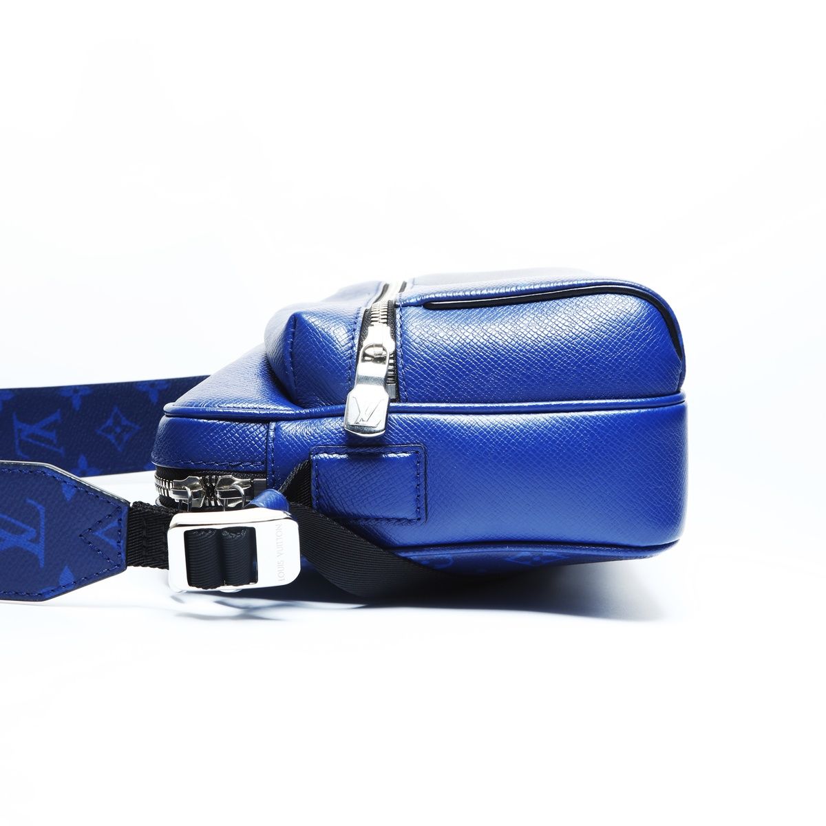 LOUIS VUITTON ルイ ヴィトン ショルダーバッグ 2021-2025 アウトドアメッセンジャーPM WWW_MORNINGWALKER_COM