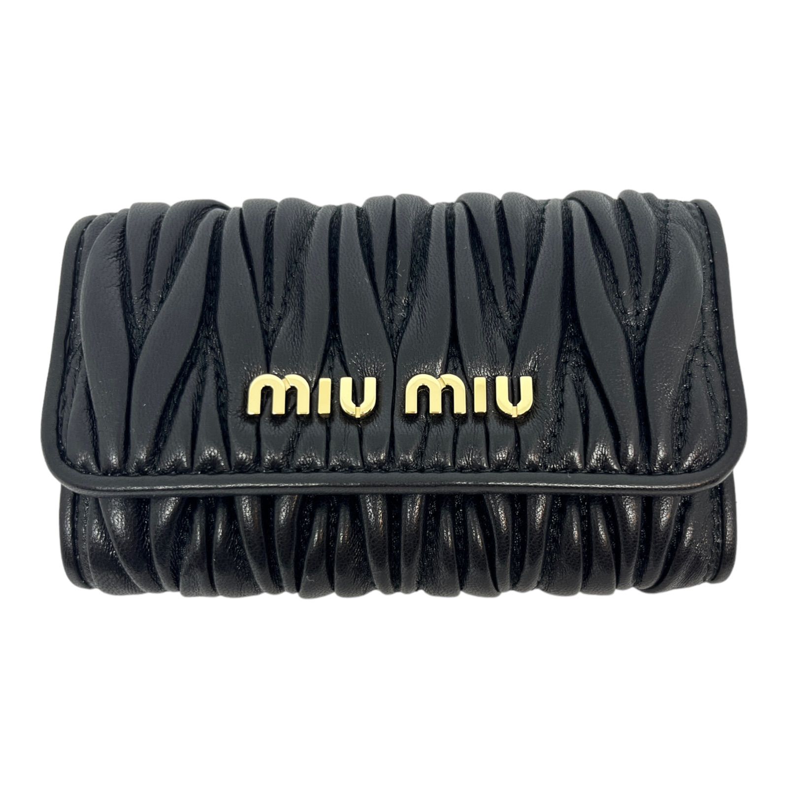 【新品】送料無料 10%OFF MiuMiu ミュウミュウ　マテラッセレザー キーケース ブラック