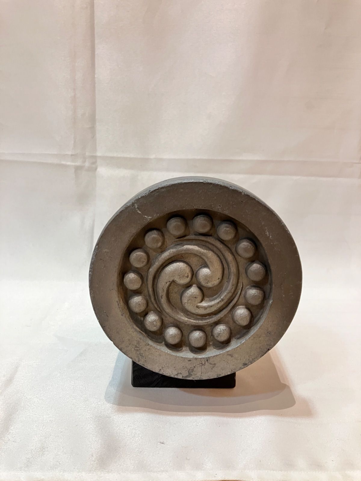 中国美術 古瓦 鳳紋 瓦当 漢瓦 φ19cm 仏教 時代(LC424) 古瓦 中国美術 古瓦 鳳紋 瓦当 漢瓦 φ19cm 仏教 時代(LC424)