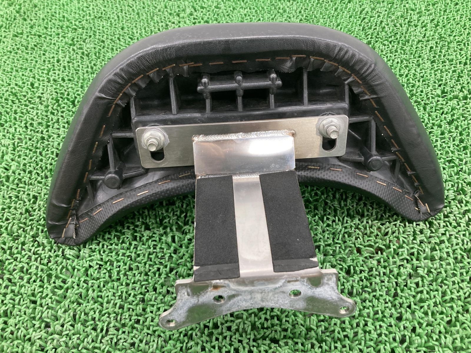 ウイルズウィン製マジェスティ250 バックレスト 社外 中古