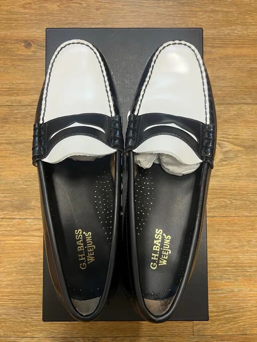 GH BASS MENS LARSON WEEJUNS ローファー US 8