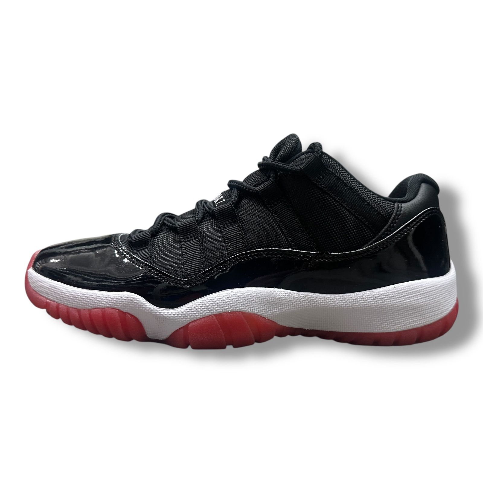 NIKE Air Jordan 11 Retro Low Bred 2025年製 ジョーダン11 スニーカー 