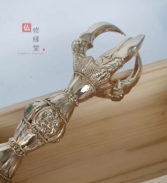 【修縁堂】飛行です五鈷杵 金剛杵 真鍮製 密教法具 真言宗 修縁堂】飛行です五鈷杵 金剛杵 真鍮製 密教法具 真言宗 修