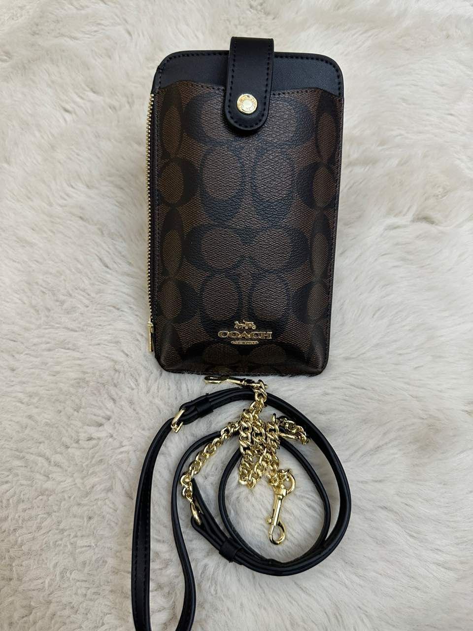 COACHコーチ スマホショルダー シグネチャー ブラウン C7397 新品未使用