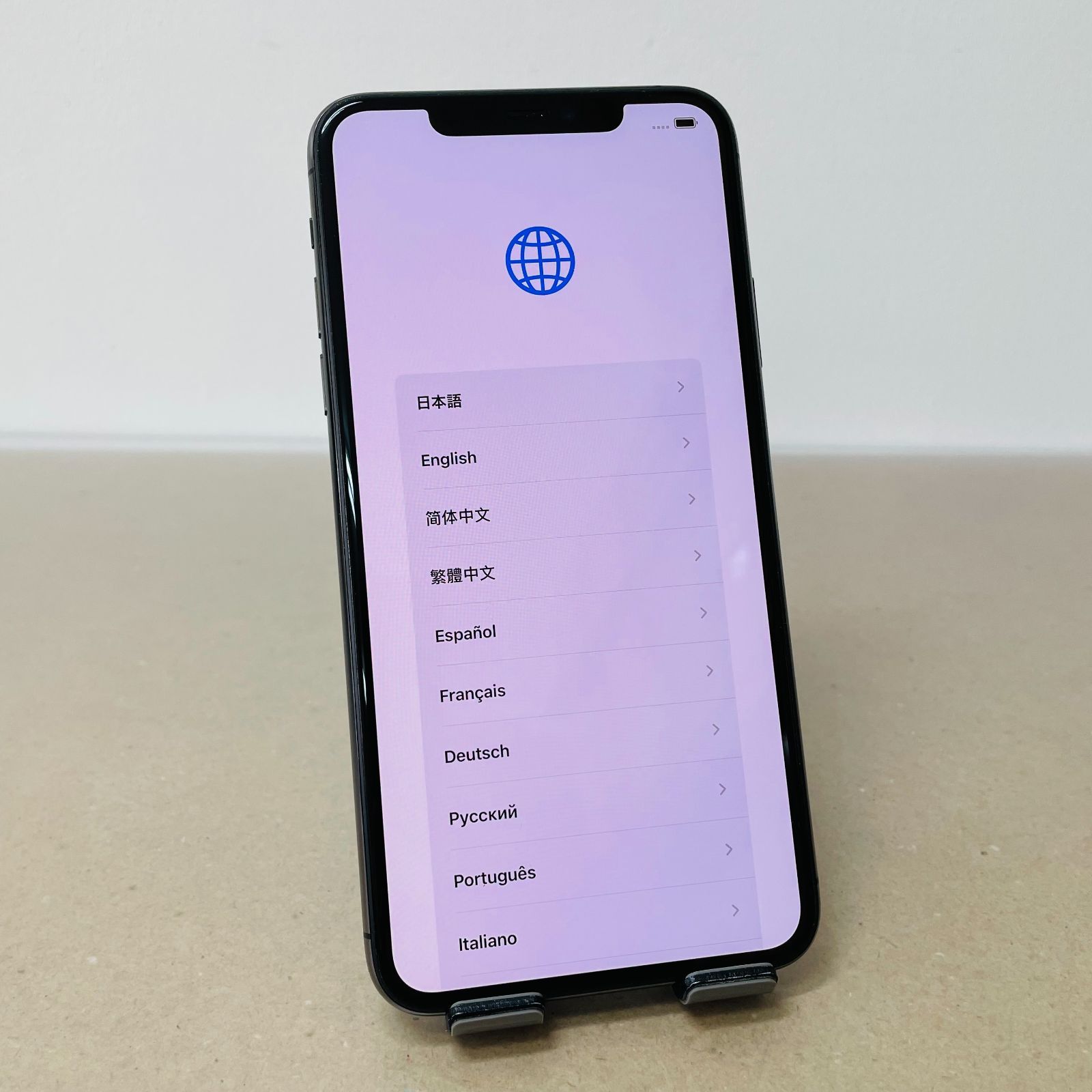 美品 初期化済み Apple iPhone11 Pro Max 256GB MWHJ2J/A SIMロック 