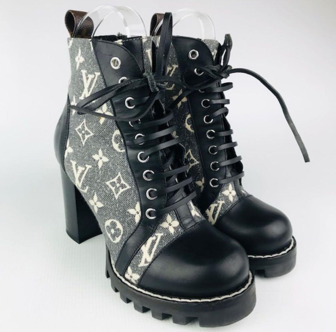 LOUIS VUITTON ルイヴィトン スタートレイルライン レディース レザー切替し モノグラム サイドジップ ショートブーツ 2025年モデル 36.5 イタリア製 ブーティ レディースブーツ ブーツ 秋冬物 カジュアル ブラック 靴 ブランド