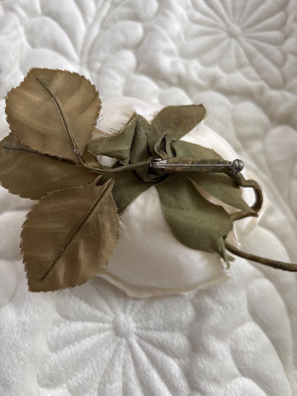 ピンクハウス 薔薇ローズコサージュ バラコサージュ｜ピンクハウス