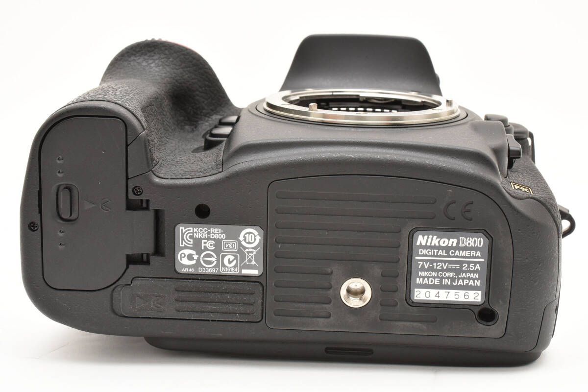 ショット数わずか1,680！【ほぼ新品】Nikon ニコン D800 ボディ Amazon | Nikon デジタル一眼レフカメラ D800 ボディー D800