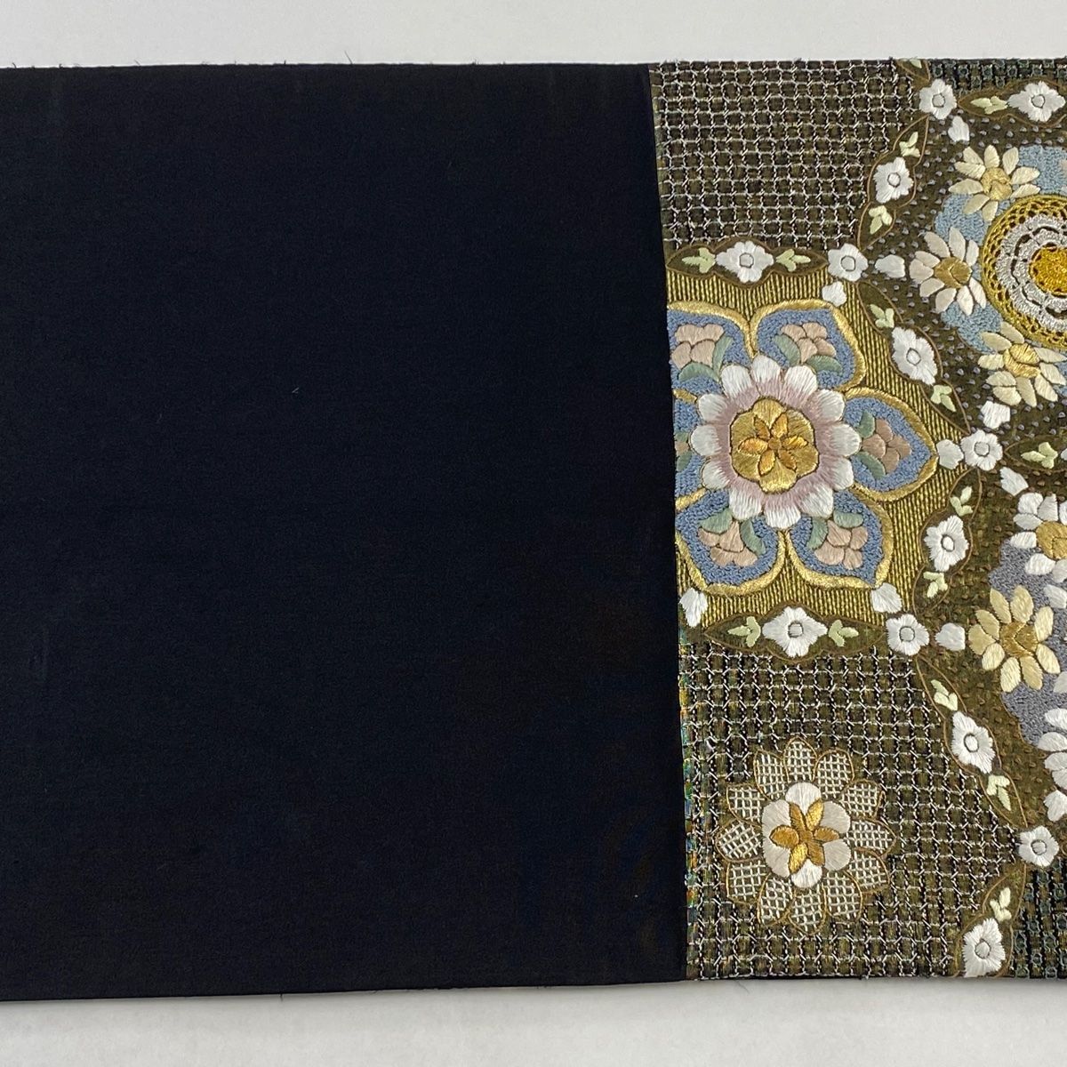 袋帯 美品 逸品 相良・蘇州・汕頭刺繍 華文 金銀糸 箔 金色 六通