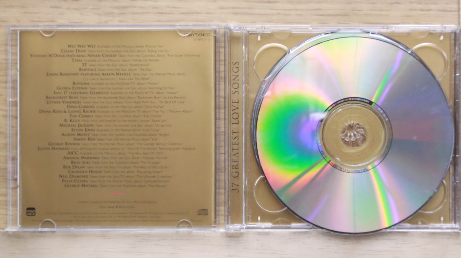 showwa 昭和 cmsong～バラエテイーレボリユーシヨン  オムニバスCD showwa 昭和 cmsong～バラエテイーレボリユーシヨン オムニバス