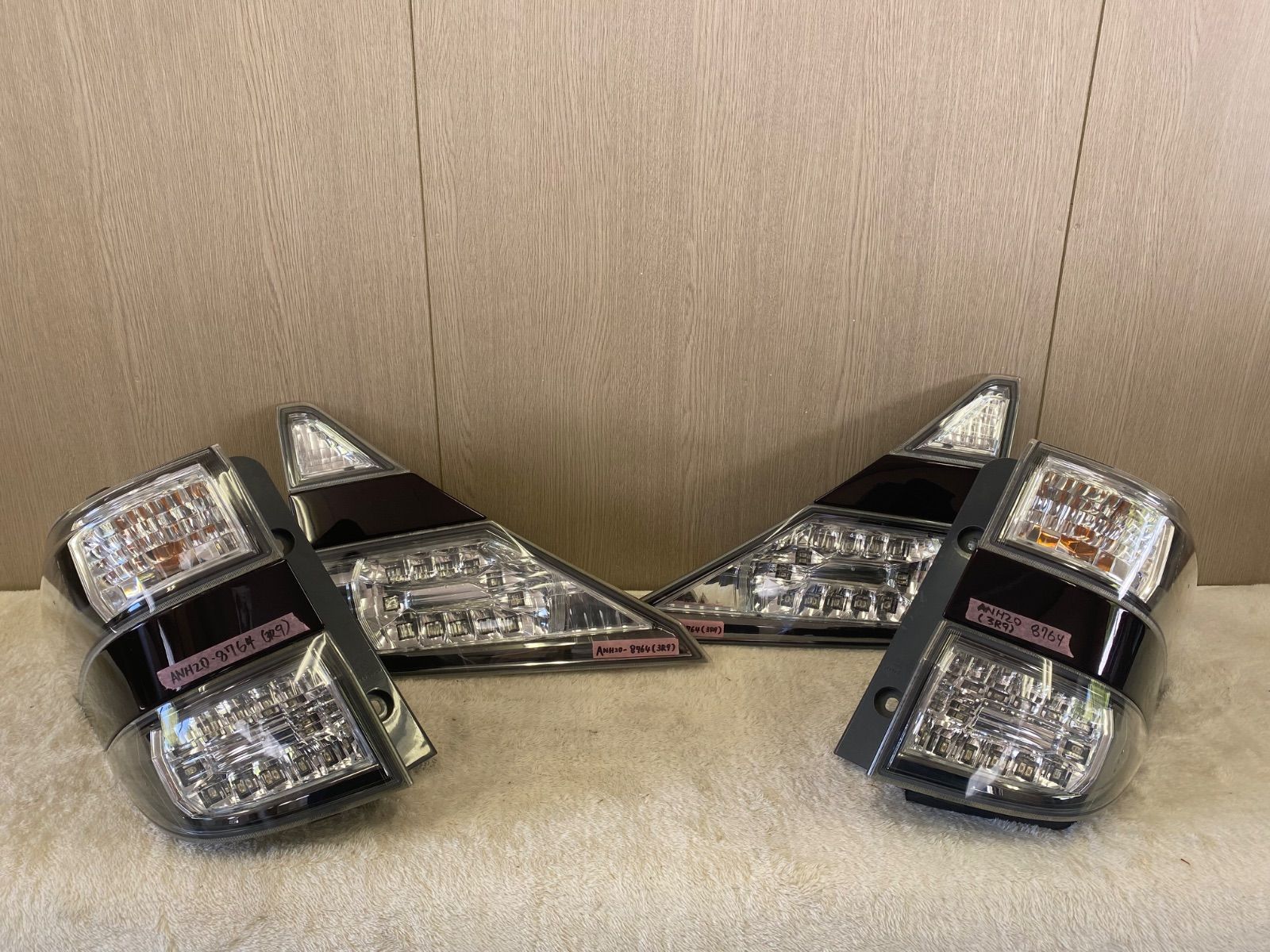 トヨタ ヴェルファイア ANH20 テールランプセット 8764