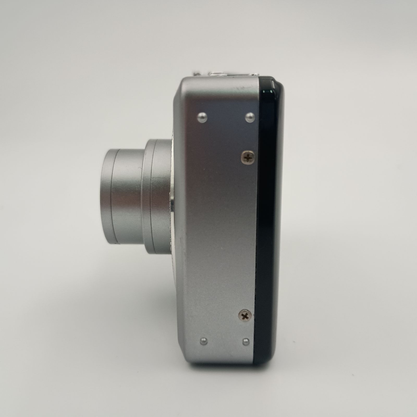 Canon IXY DIGITAL 80 Canon IXY DIGITAL 80 Compact Camera Silver