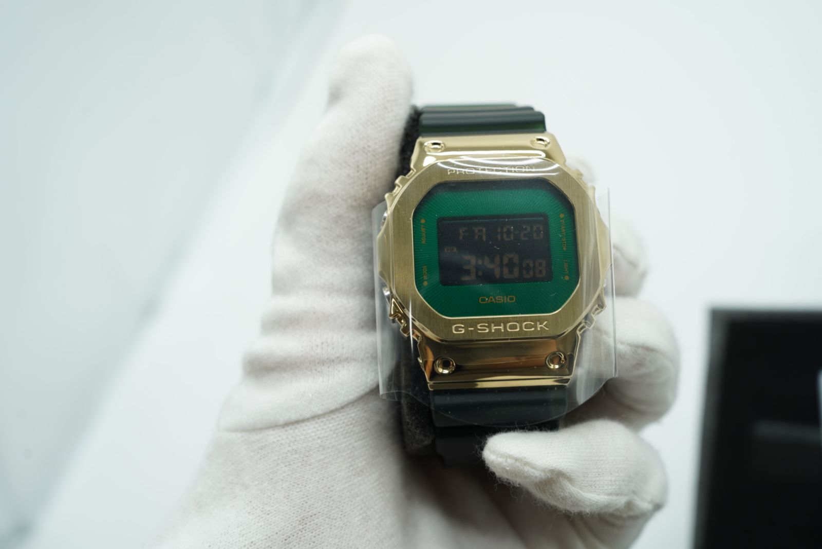 未使用/箱あり/取説あり CASIO G-SHOCK GM-5600CL-3JF メタルカバード 
