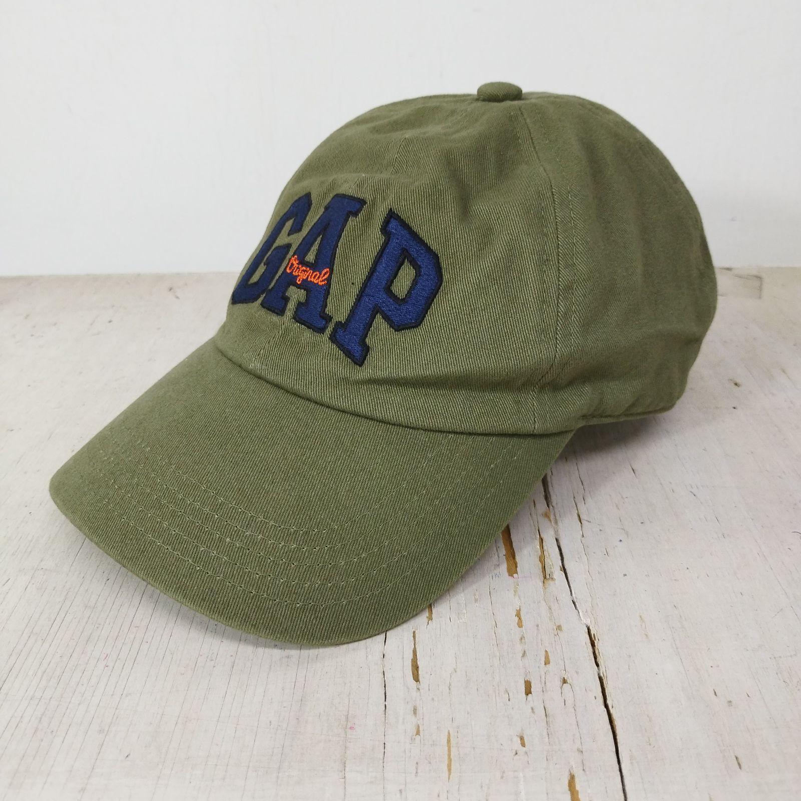 GAP ギャップ 刺繍 6パネル ベースボール キャップ カーキ GAP ギャップ 刺繍 6パネル ベースボール キャップ カーキ