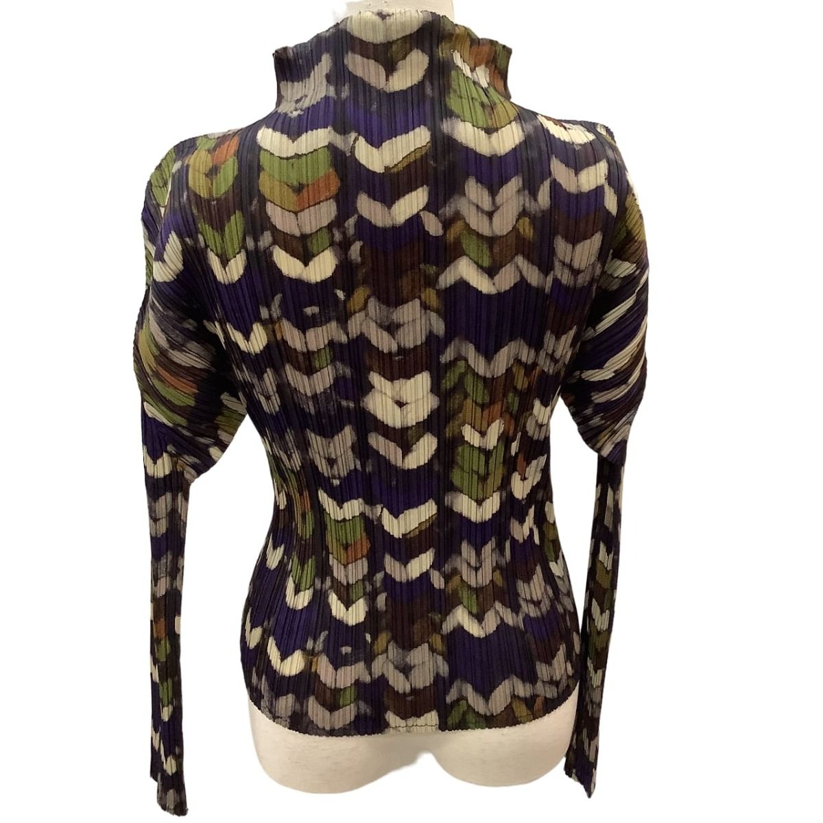 ♪♪ISSEY MIYAKE イッセイミヤケ PLEATS PLEASE カットソー