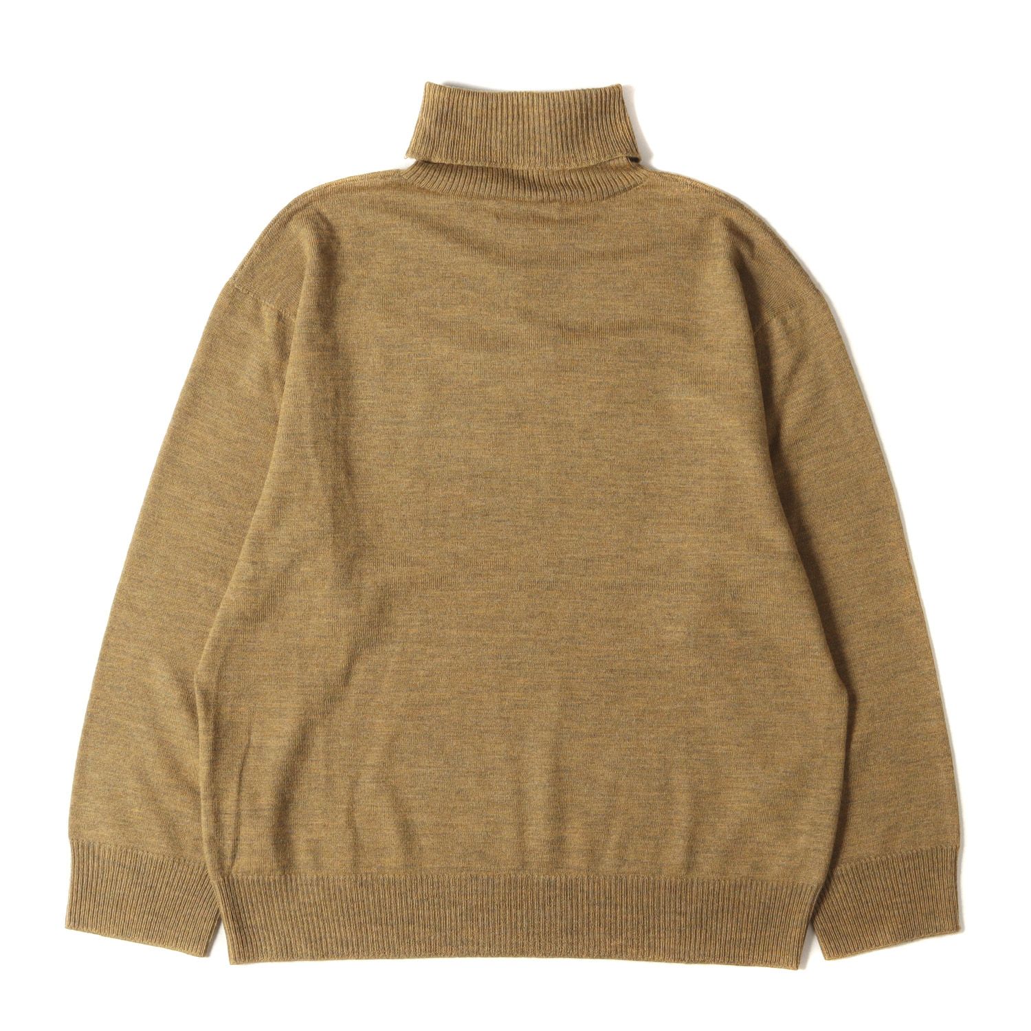 アーペーセーA.P.C. ベージュ ハイネックセーター Mサイズ アーペーセーA.P.C. ベージュ ハイネックセーター Mサイズ