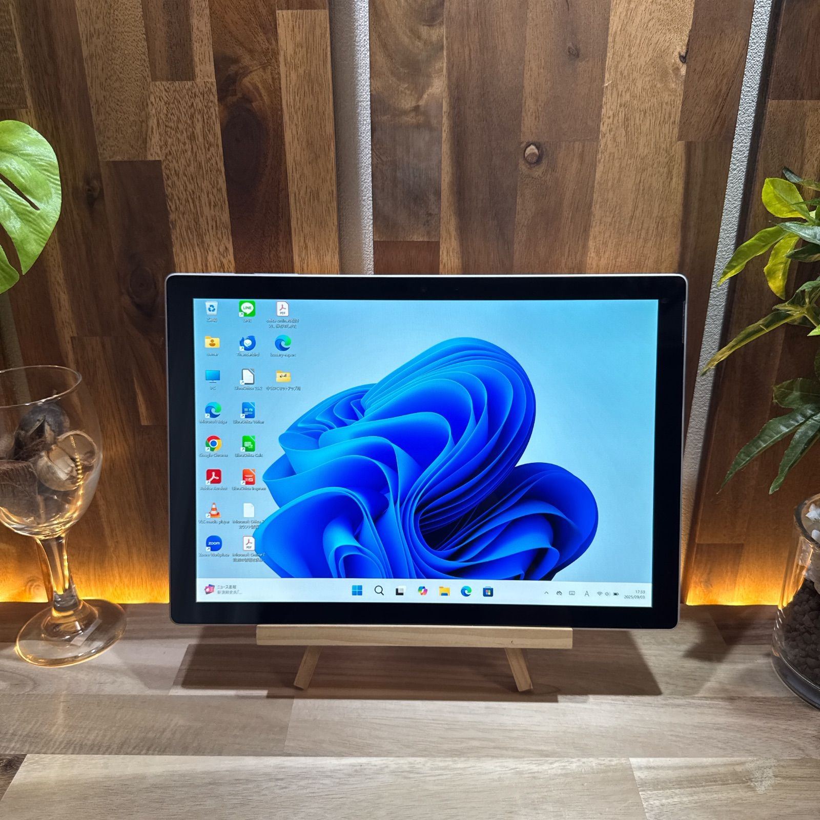 準美品LTEモデル‼️Surface Pro5☘プラチナ☘2in1☘ノートパソコン 美品LTEモデル‼️Surface Pro 5☘プラチナ☘2in1☘ノート
