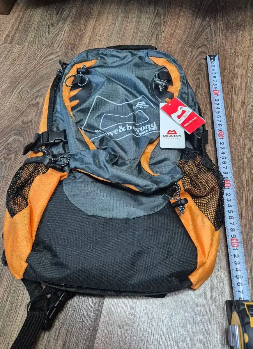 マウンテン機器 28L リュックサック