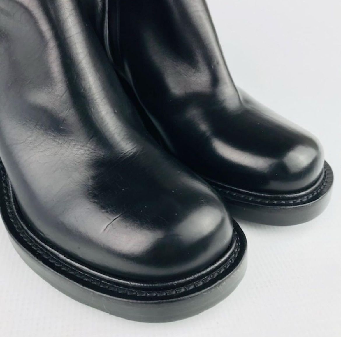 BURBERRY バーバリー レディース レザー ゴールドTBバックル付き サイドジップ チャンキーヒール ショートブーツ 36 イタリア製 レディースブーツ ブーツ ブランド 秋冬物 カジュアル 靴 シューズ ブラック ブーティ KIN-KAAI_COM