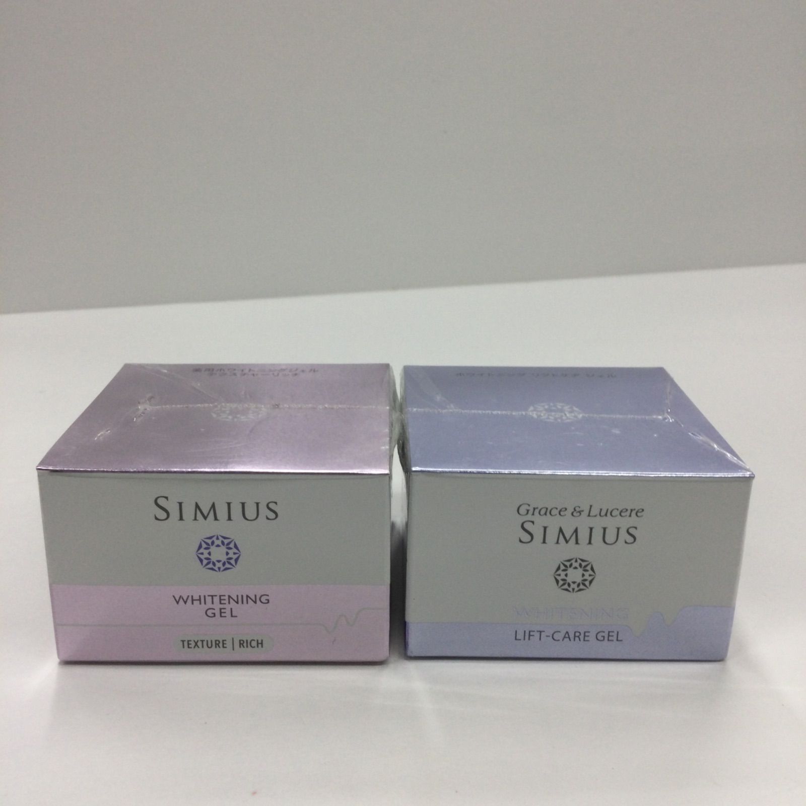 Grace&Lucere Simius ホワイトニングリフトケアジェル 60g Grace&Lucere Simius ホワイトニングリフトケアジェル 60g