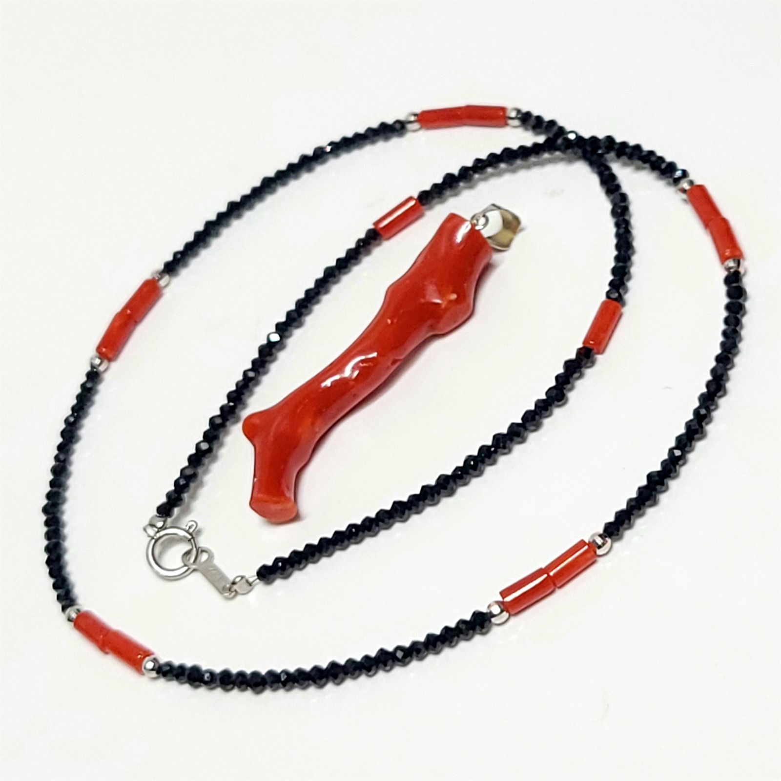 入荷中 ☆珊瑚ペンダントネックレス☆赤珊瑚「枝」ペンダントネックレス アクセサリー